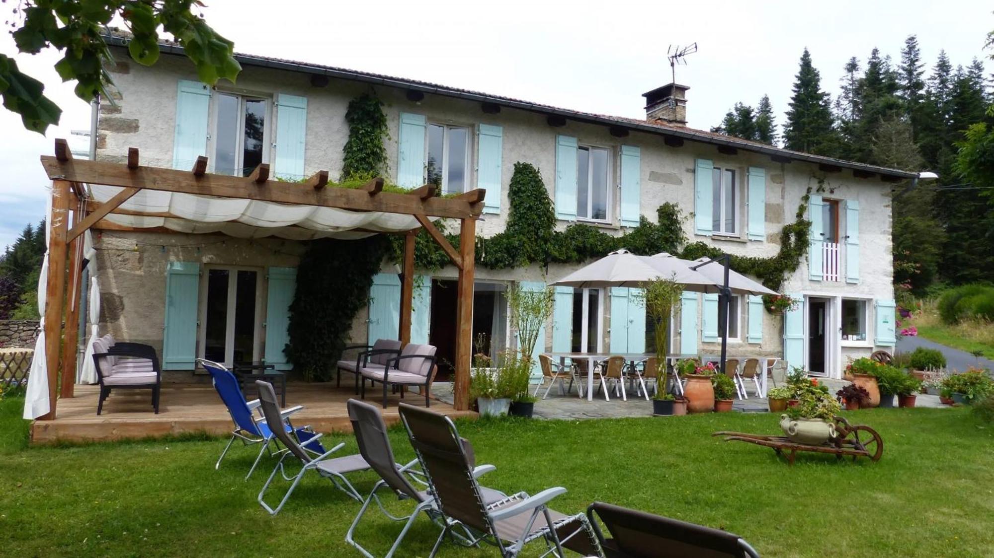 Hotel La Ferme Du Garnasson à Doranges Extérieur photo